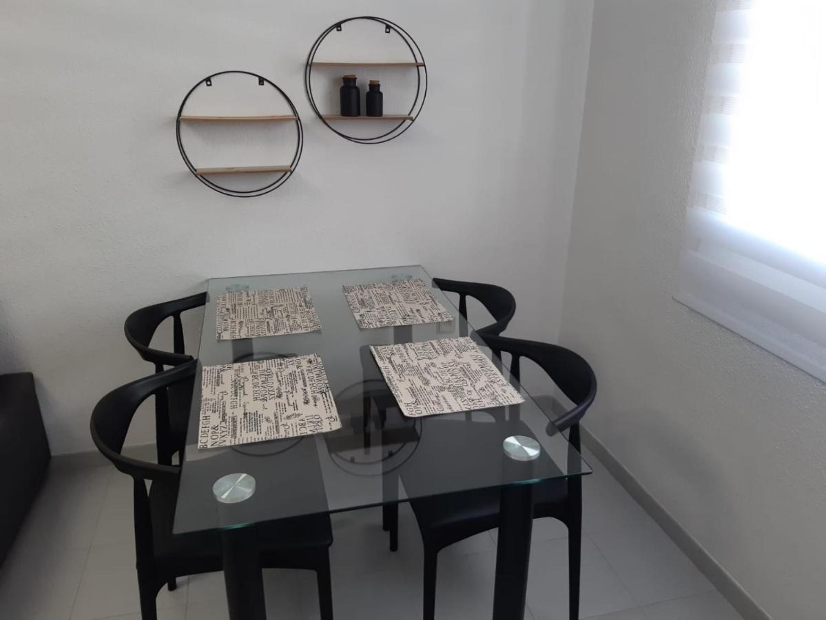 Lovely Apart 3 Minutes To The Beach Torrevieja Eksteriør bilde